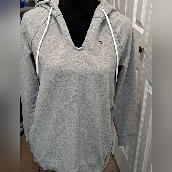 Tommy Hilfiger Grey Pullover Hoodie With Side Zippers   Size SP - Picture 6 of 9